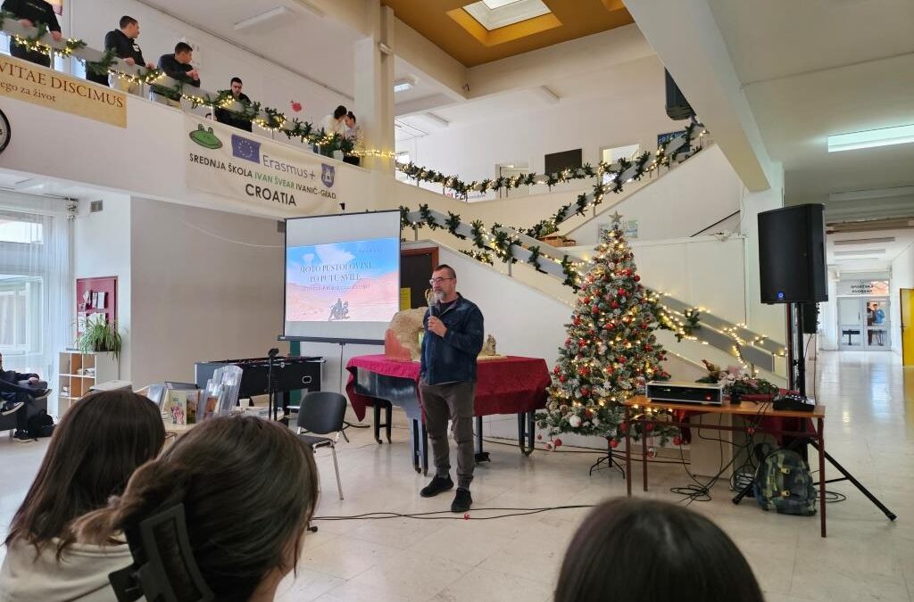 Motorom po Putu svile